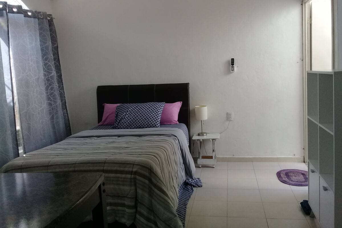 Tabla de planchar con plancha y wifi gratis