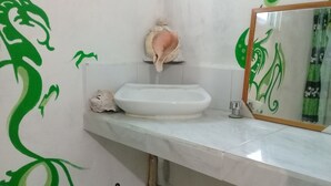 Standard Double Room, 1 Double Bed, Non Smoking | Bathroom - Studio Centrico (Cancun)