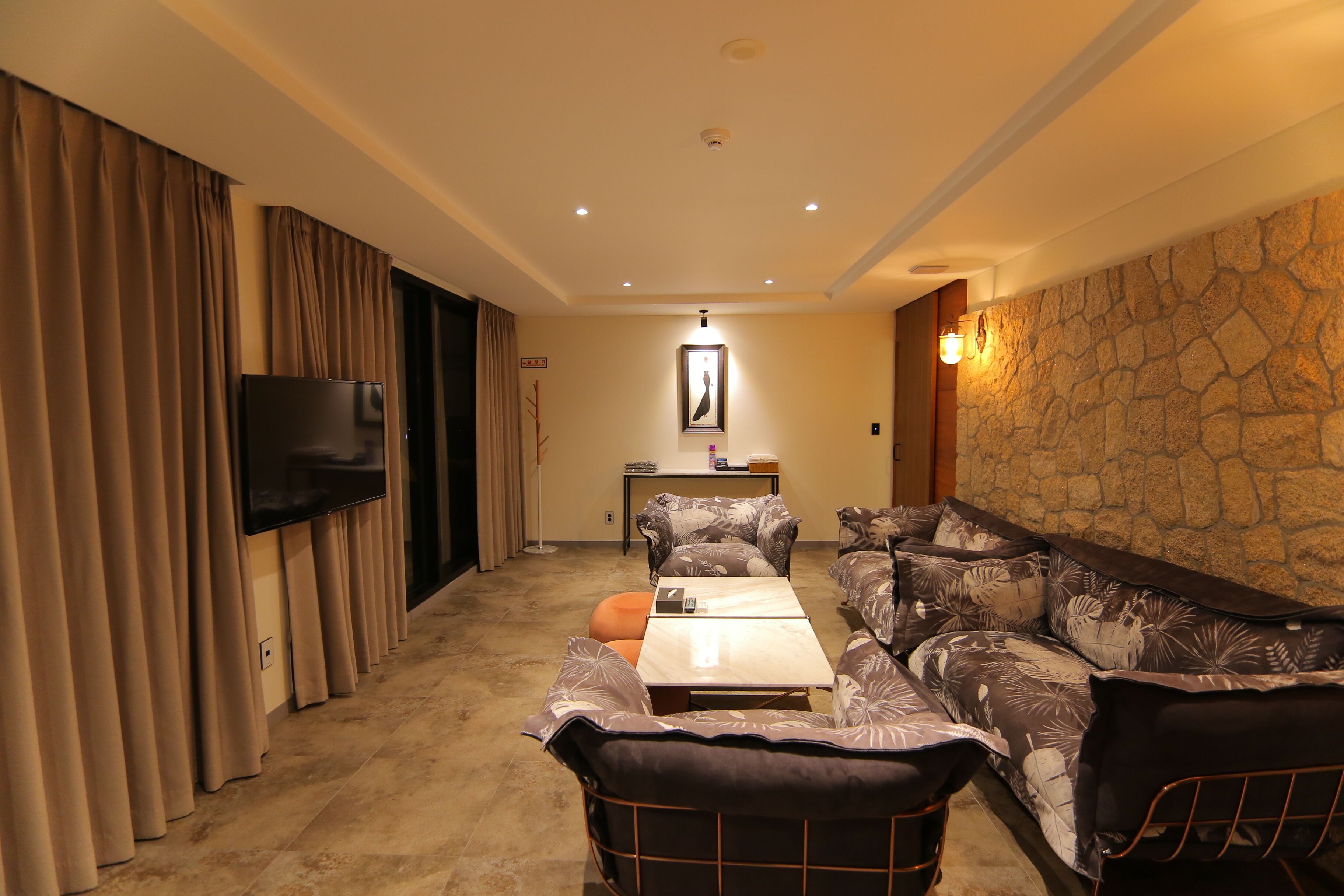 imperial suite, terrace (private pool fee per night required on spot) | living area | 40-inch flat-screen tv with cable channels, tv, heated floors