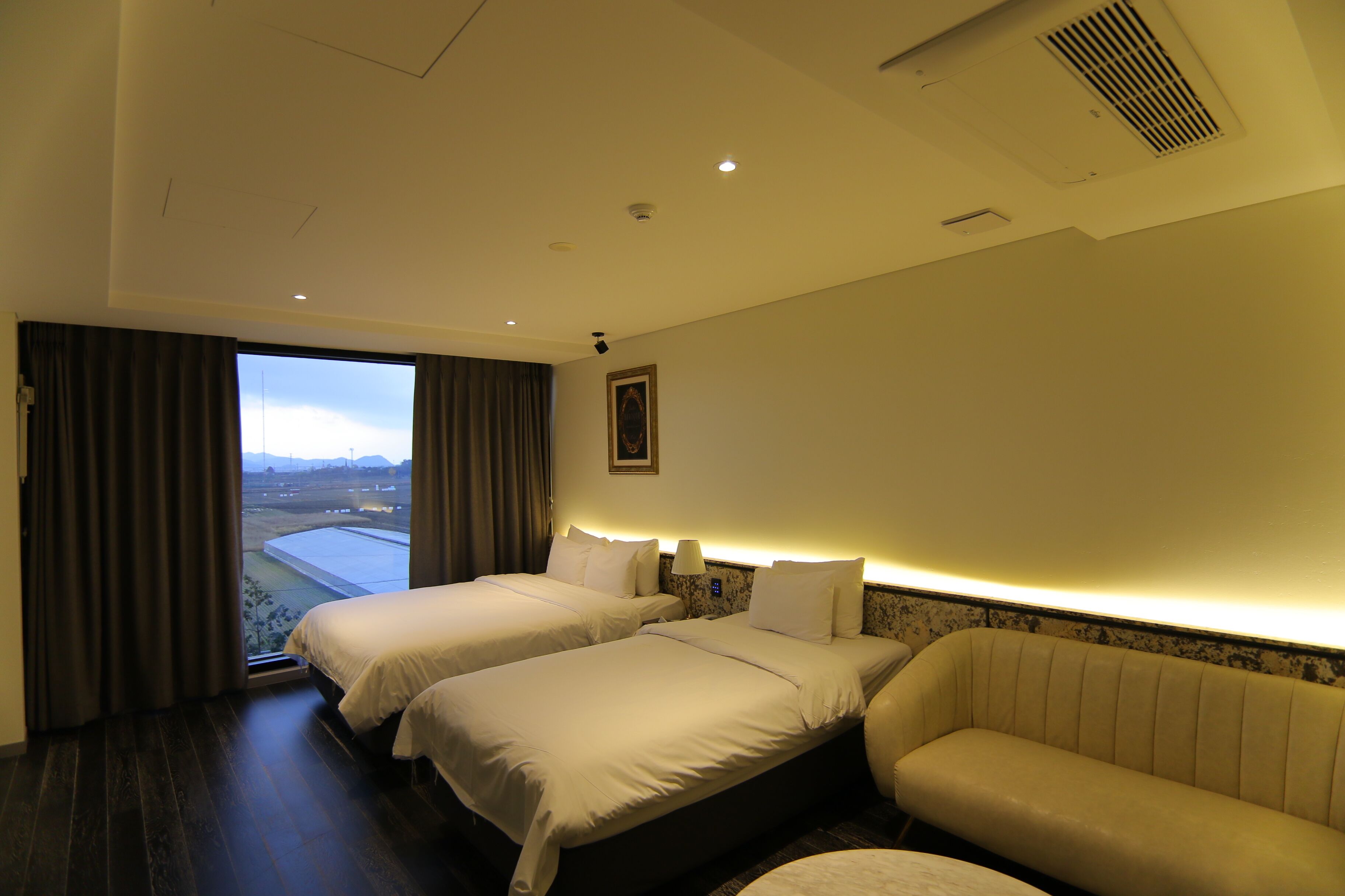 standard twin room | 1 bedroom, premium bedding, down duvets, individually decorated