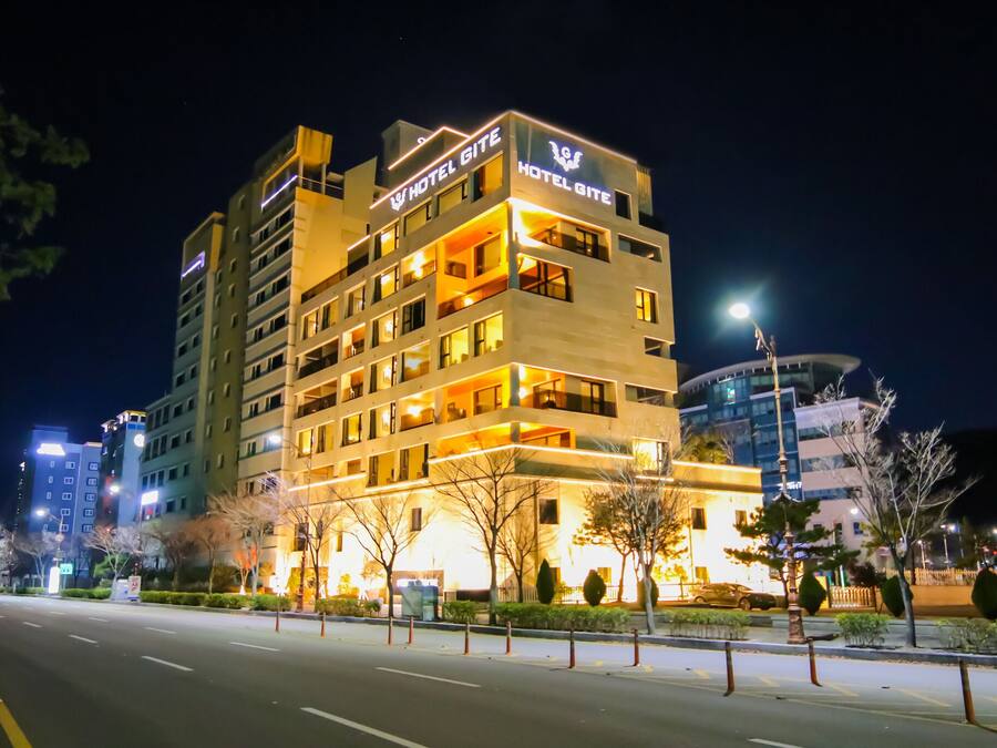 Front of property – evening/night