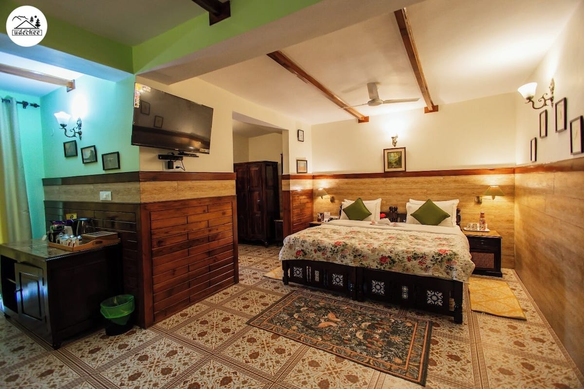 Habitació superior | 1 dormitori, llits addicionals, wifi gratuïta i roba de llit
