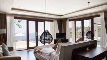 Villa, 5 Bedrooms | Beach/ocean view