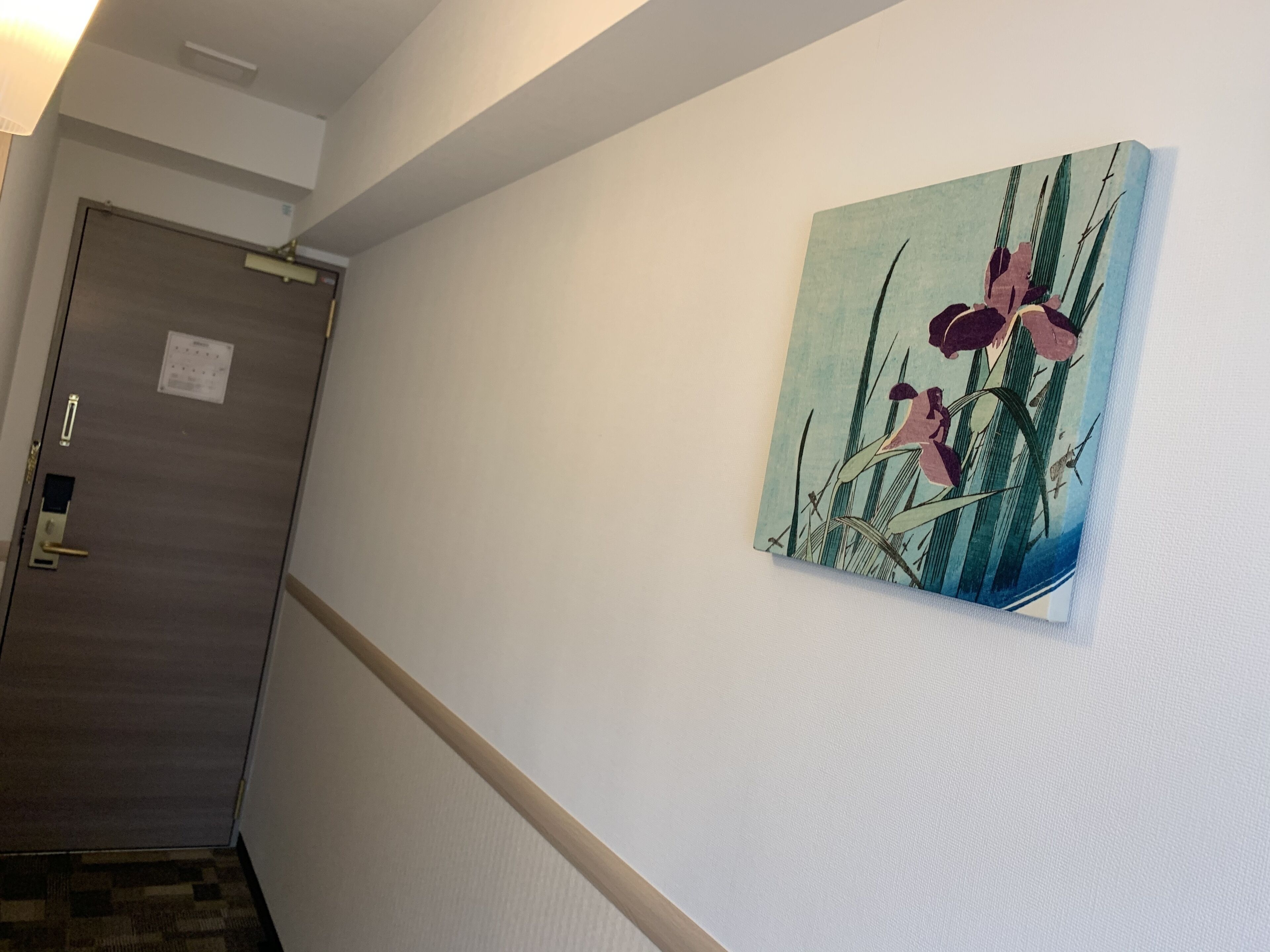 single room, smoking | living area | flat-screen tv