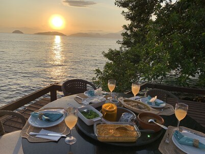 Wonderful House Facing the Sea in Angra Dos Reis