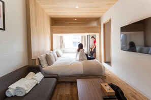 Apartment, 2 Double Beds with Sofa bed, Non Smoking | Desk, blackout drapes, free WiFi - Sakura Cross Hotel Shinjuku East (Tokyo)