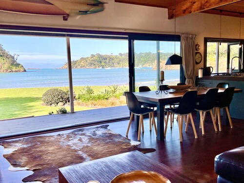 Stunning Beach-front house- Tutukaka harbour
