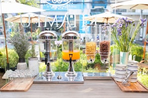 Daily continental breakfast for a fee - Lavana Hotel Chiangmai (Chiang Mai)