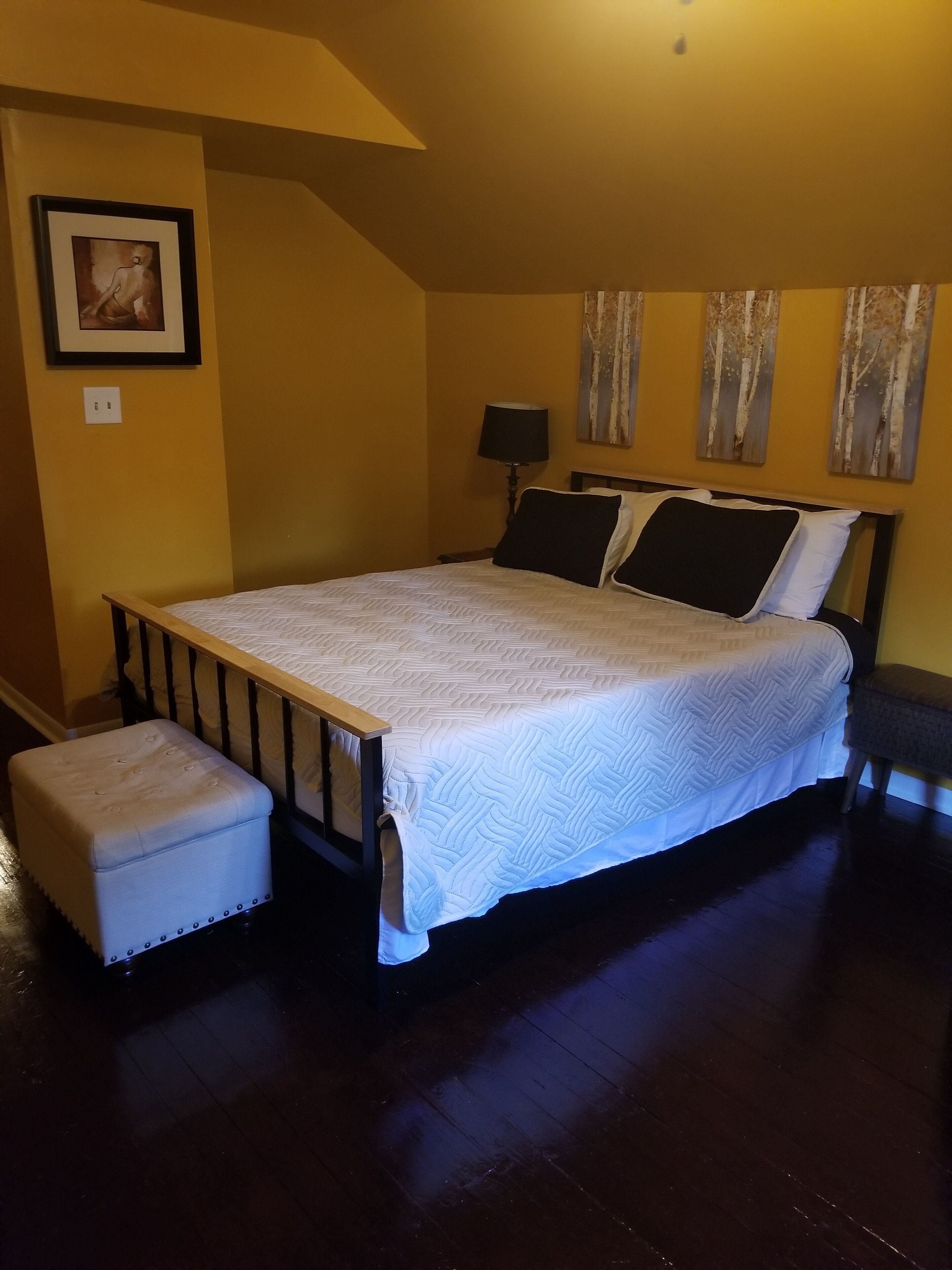 3 habitaciones, escritorio, wifi gratis y ropa de cama 