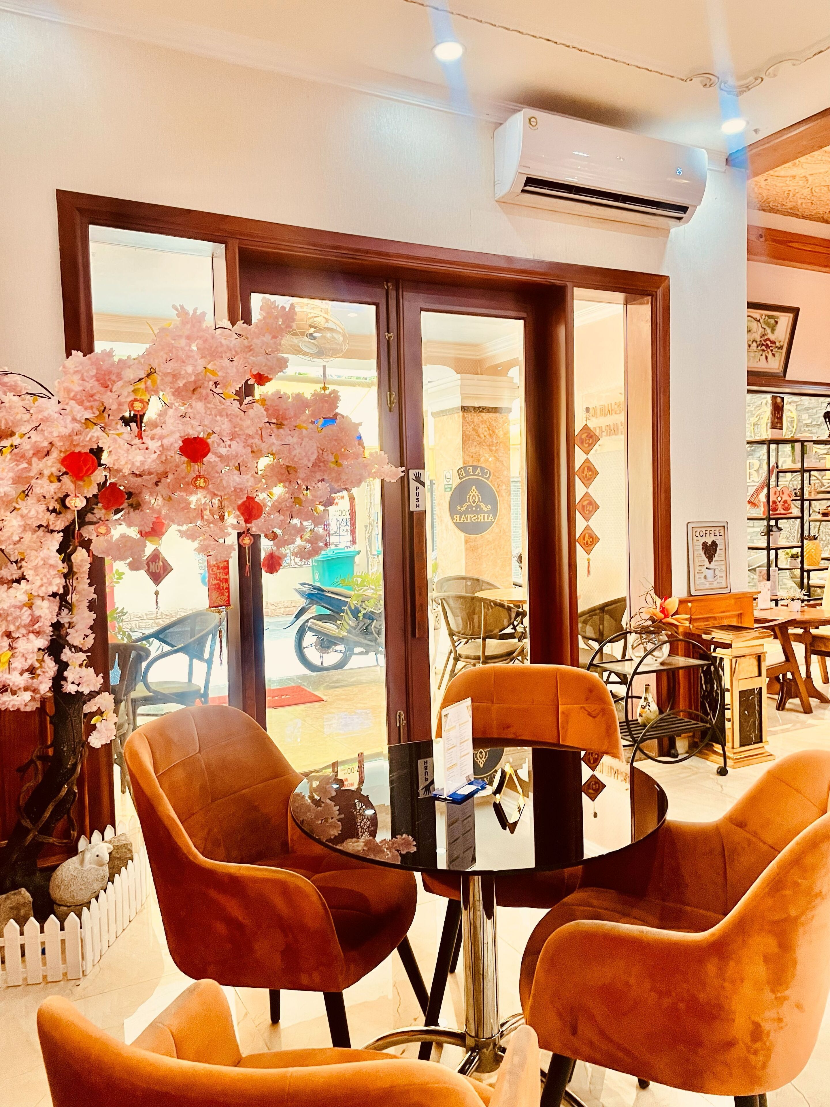 Coffee shop