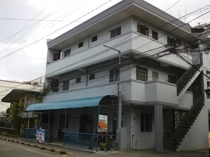 Front of property - JS3 Studio Apartments - Adults Only (Legazpi)