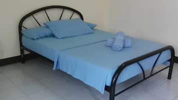 1 habitación, escritorio, wifi gratis y ropa de cama