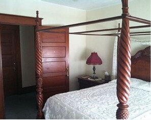 5 Schlafzimmer, Bügeleisen/Bügelbrett, Reisekinderbett, kostenloses WLAN