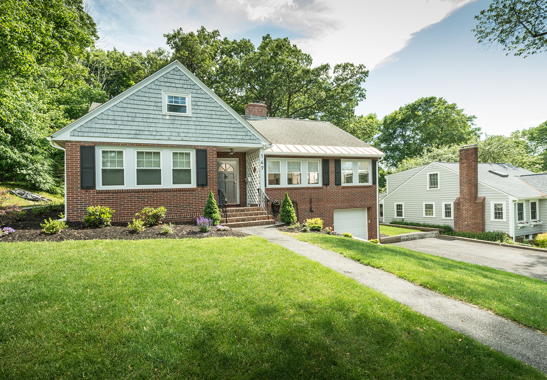 Stunning 4 Bedroom,2.5 Baths abuts Phillips Academy, walk to Town and Train