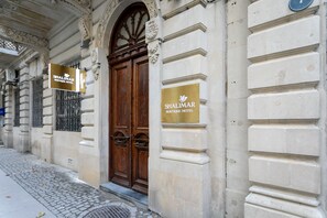 Property entrance - Shalimar Boutique Hotel Baku (Baku)