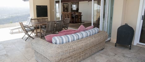 Classic House | Terrace/patio
