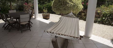 舒適單棟房屋 | 露台/庭院