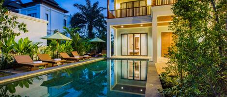 4-Bedroom Villa with Private Pool | Eigener Pool