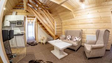Leilighet (4) | Skrivebord, strykejern/-brett, wi-fi (inkludert) og sengetøy