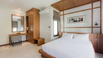 4-Bedroom Villa with Private Pool | 4 chambres, coffres-forts dans les chambres, bureau, rideaux occultants