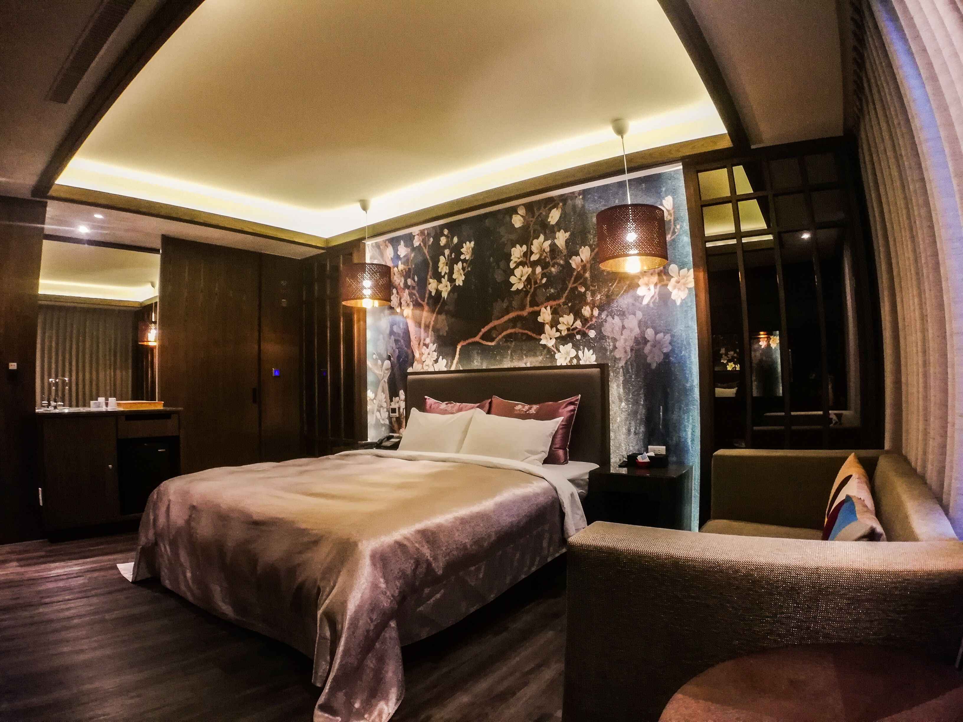 deluxe double room | individually decorated, blackout curtains, soundproofing, free wifi