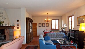 Villa, 4 chambres | Salle de séjour
