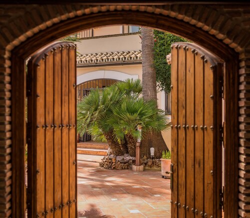 The Residence by Beach House Marbella