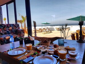 Free daily local cuisine breakfast - Green wave Morocco (Mirleft)