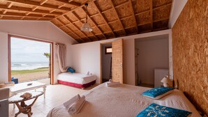Bungalow, 1 cama doble o 2 individuales, no fumadores | Escritorio, cortinas opacas, tabla de planchar con plancha y wifi gratis
