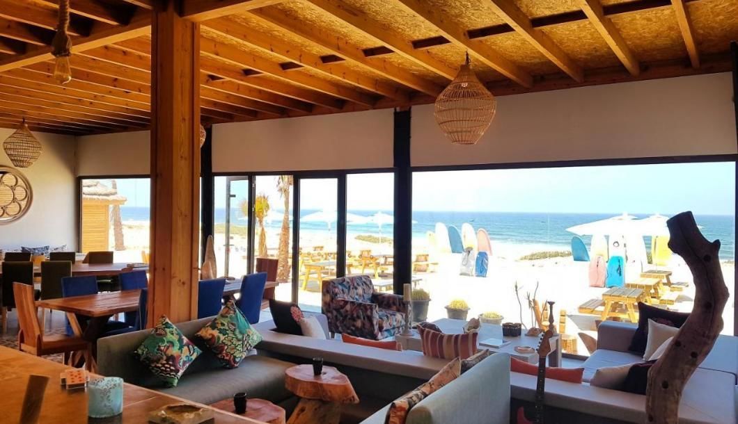 Breakfast, lunch, dinner served; local and international cuisine 