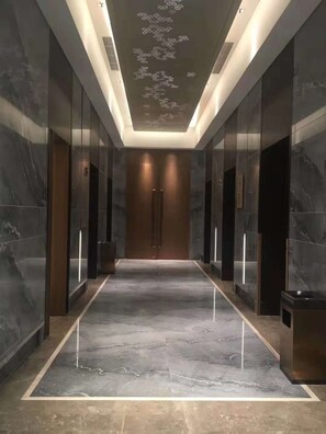 Interior detail - Courtyard by Marriott Hangzhou Xiaoshan (Hangzhou)