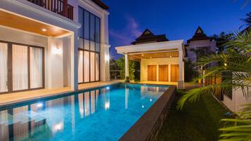 3-Bedroom Villa with Private Pool | 전용 수영장