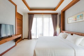 3 habitaciones, caja de seguridad en la habitación y escritorio 