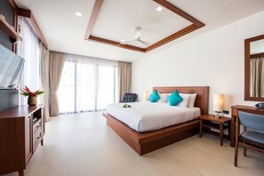 Ático familiar | 4 dormitorios, caja fuerte, escritorio y cortinas opacas