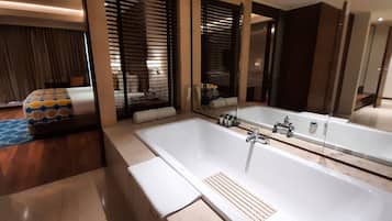 Shower, towels