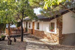 Front of property - El Paraje del Chef (Nevada)