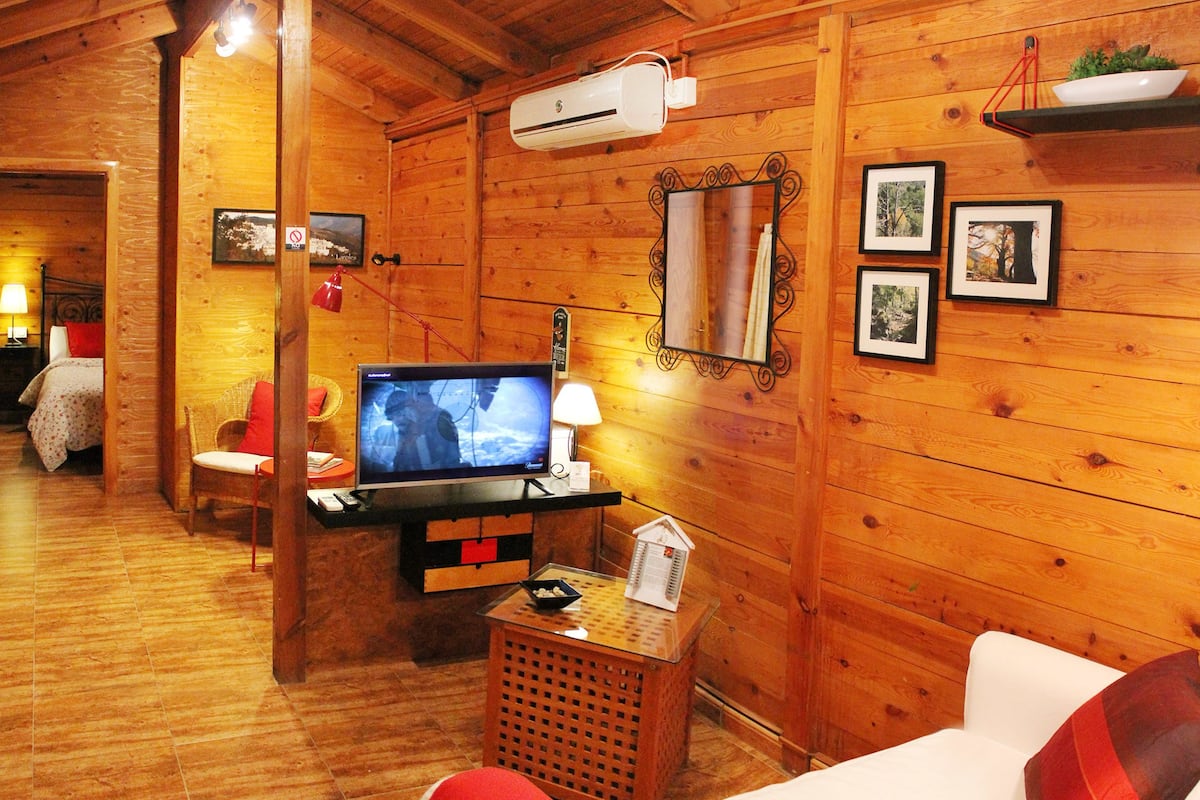 Cottage, 1 Bedroom, Terrace, Mountainside (Amapola del Mulhacén) | Living area | Smart TV