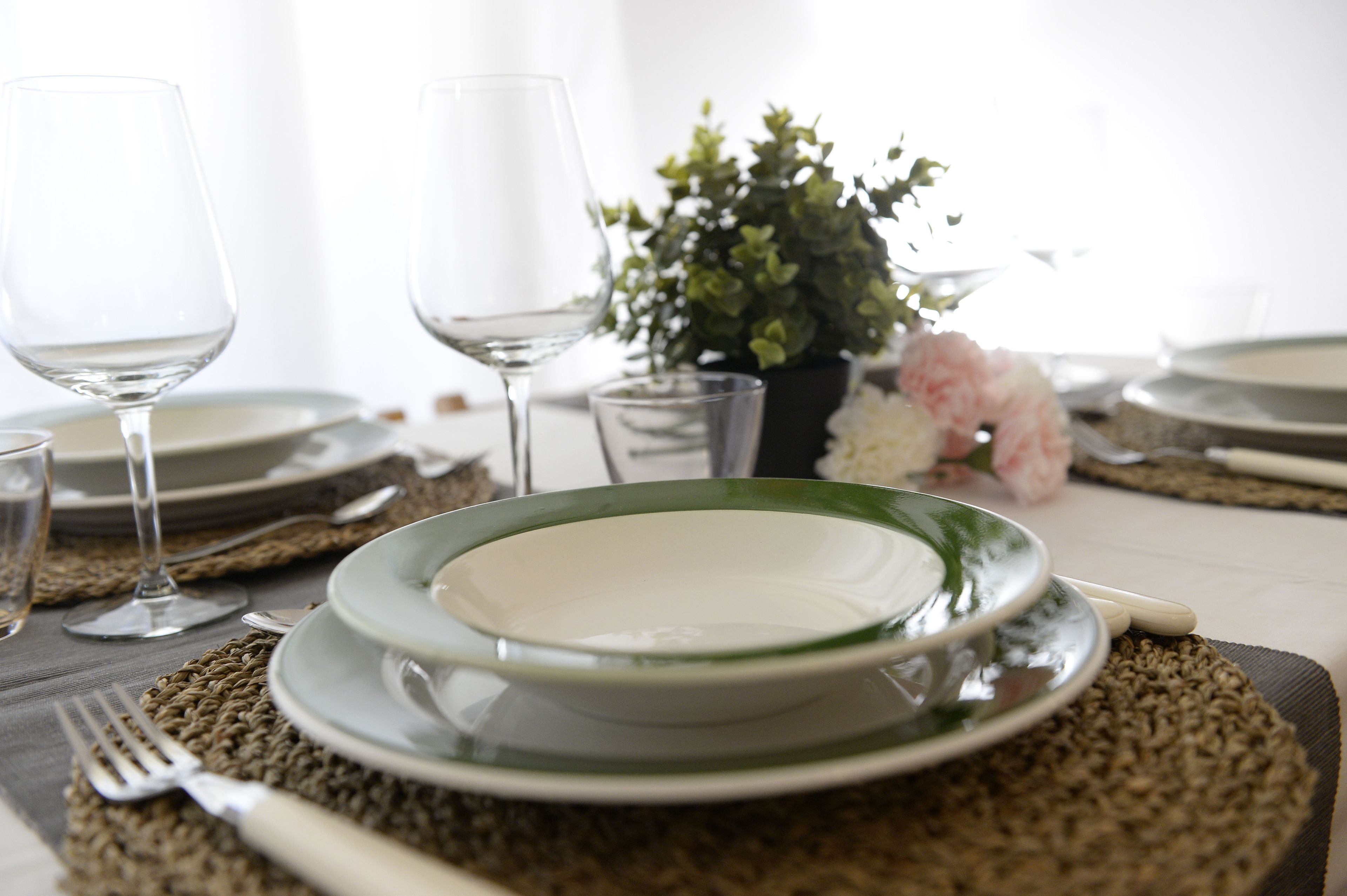 Makan di kamar