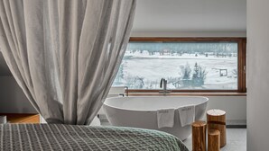 럭셔리 더블룸 (Lakeview) | 이탈리아 프레떼 시트, 고급 침구, 오리/거위털 이불, 셀렉트 컴포트 침대