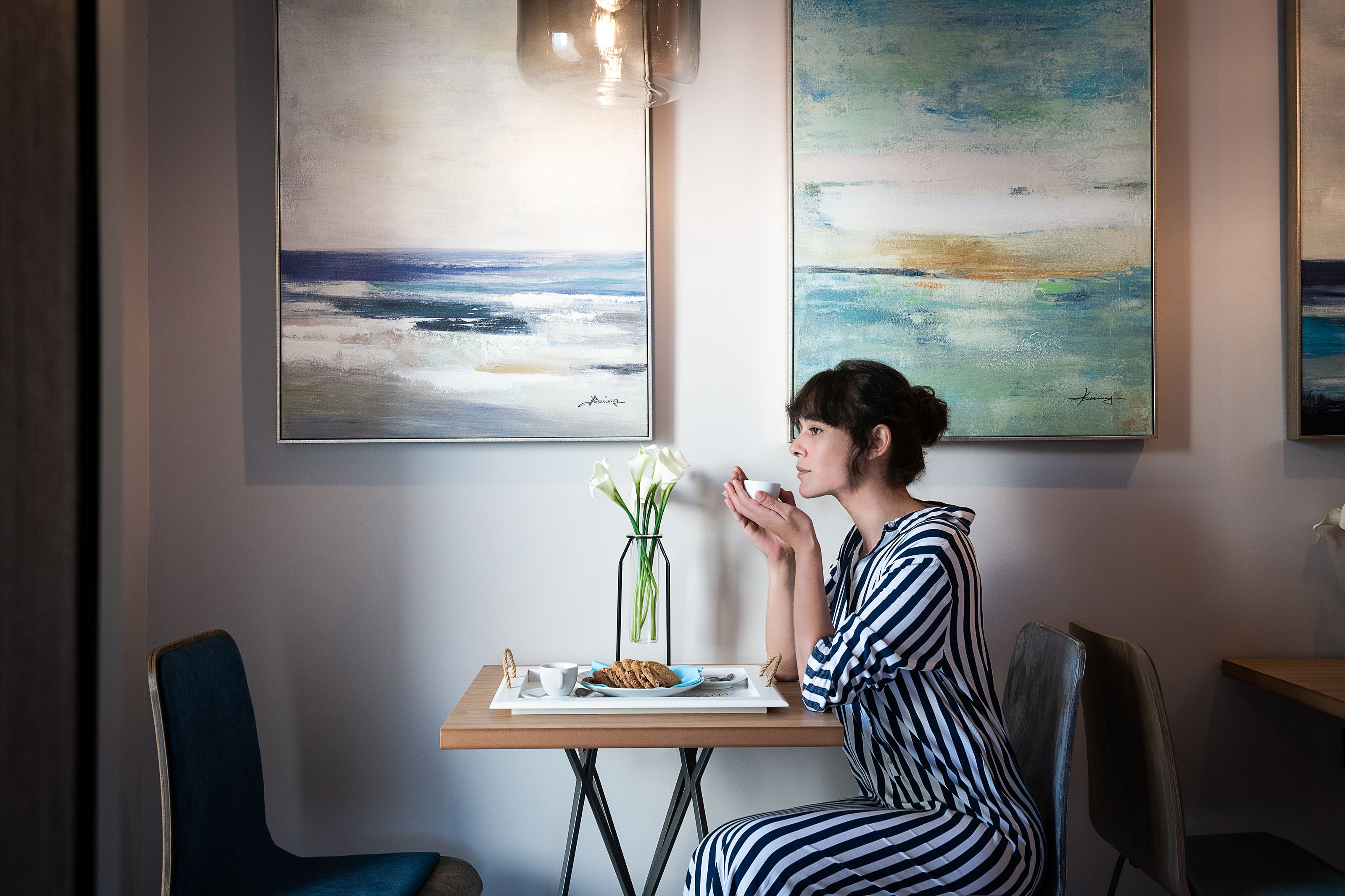 Daily cooked-to-order breakfast (EUR 15 per person)