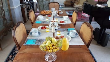 Petit déjeuner continental compris tous les jours