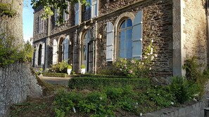 Front of property - Le Manoir de la Bigotière (Pleslin-Trigavou)