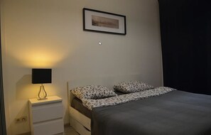 Double Room (#1) | Desk, iron/ironing board, free WiFi, bed sheets
