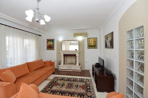 Villa | Living area