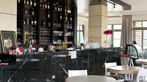 朝食 (郷土料理)、毎日提供 (無料)