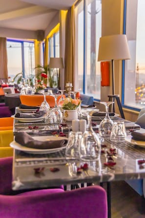 2 restaurants; breakfast, lunch, and dinner served - Mandarin Palace (Tangier)