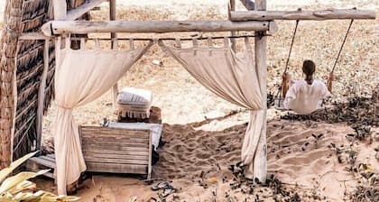 Pura Vida Tofo Beach House