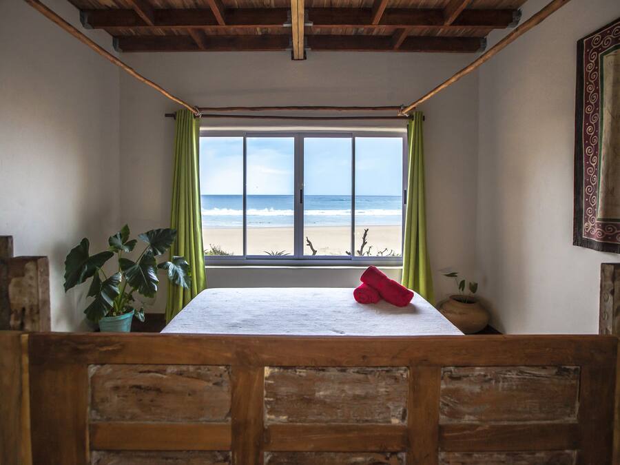 Familie villa, uitzicht op het strand | Individueel gedecoreerd, individueel gemeubileerd, een bureau