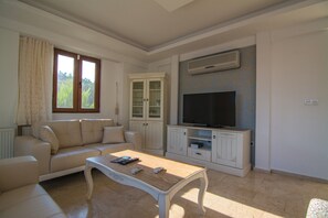 Villa | Living area