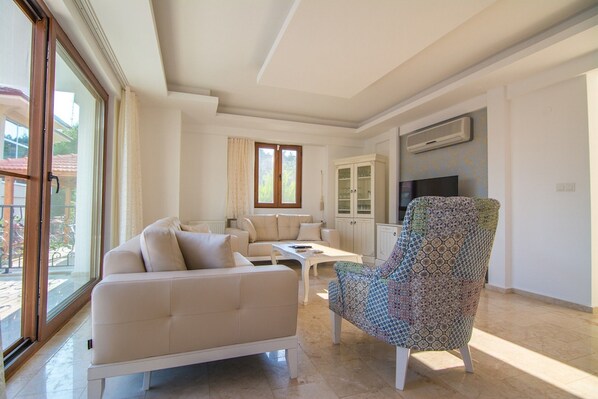 Villa | Living area